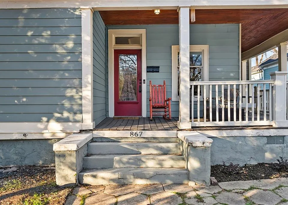 867 Beecher St SW