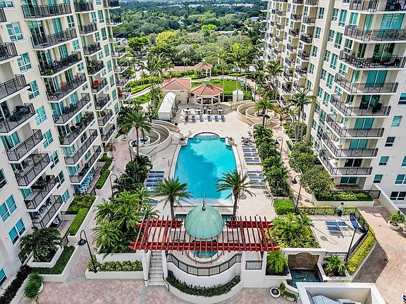 4th image of 610 W Las Olas Blvd APT 1215N