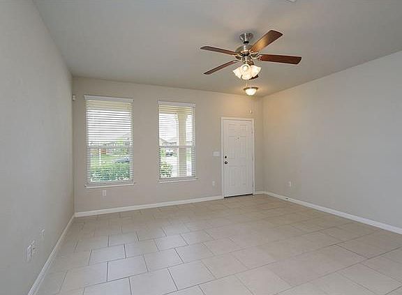 4th image of 130 Kingfisher Ln