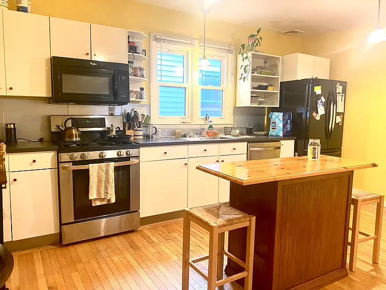 67 Mechanic St #2 — Photo 4