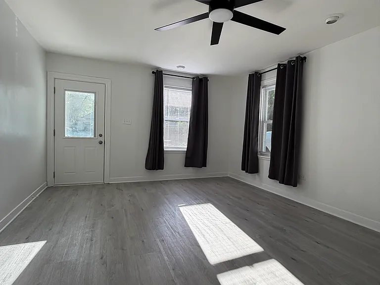 3206 S Waterview Ave — Photo 5