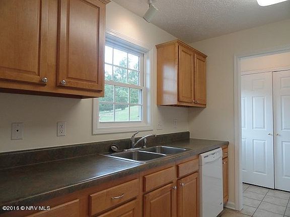 4th image of 150 John Lemley Ln