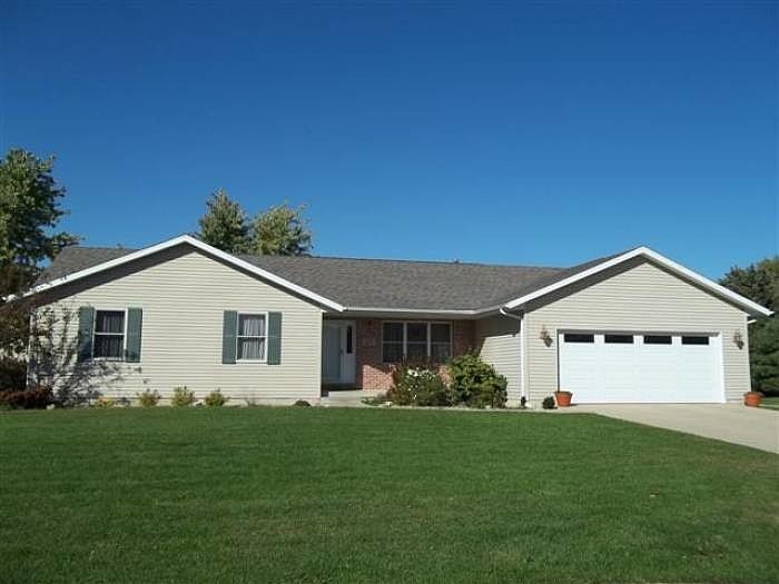 1st image of 1403 E Adobe Dr