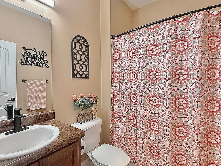 470 Briarcrest Dr NE — Photo 38