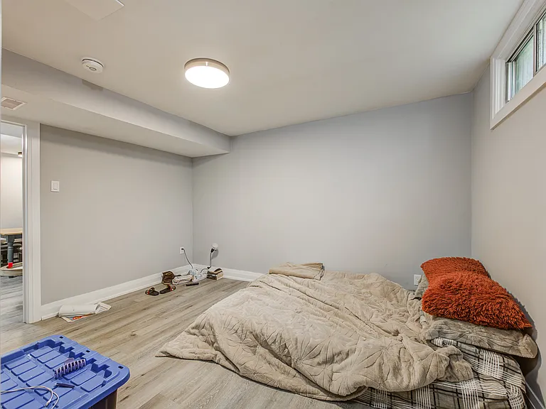 348 Spruce St #3 — Photo 16