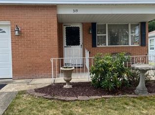 319 Costa Mesa Dr, Toms River, NJ 08757
