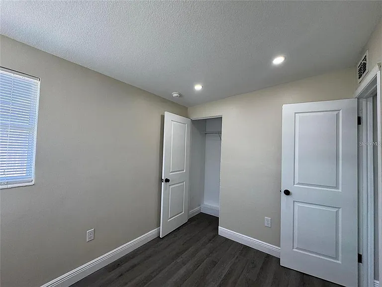 7039 Lenox Dr — Photo 10