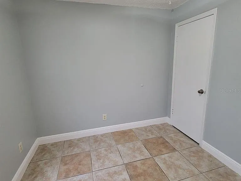 784 E Anderson Rd — Photo 23