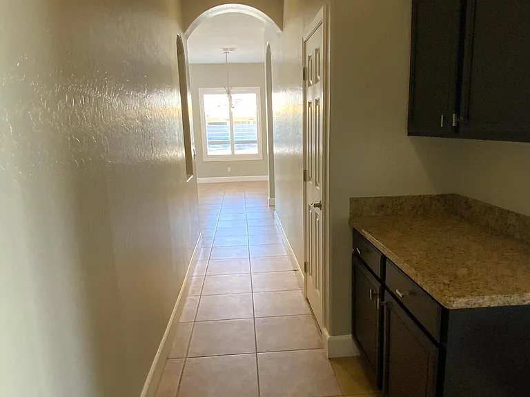 6204 E Phelps Rd — Photo 29
