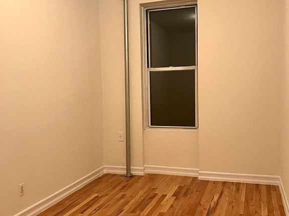 5th image of 515 W 111th St APT 6f