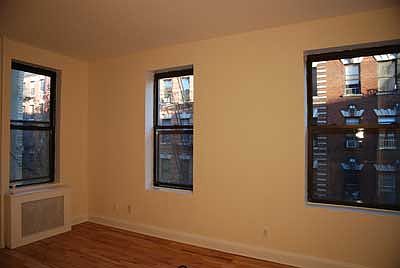2nd image of 93 Macdougal St APT 10
