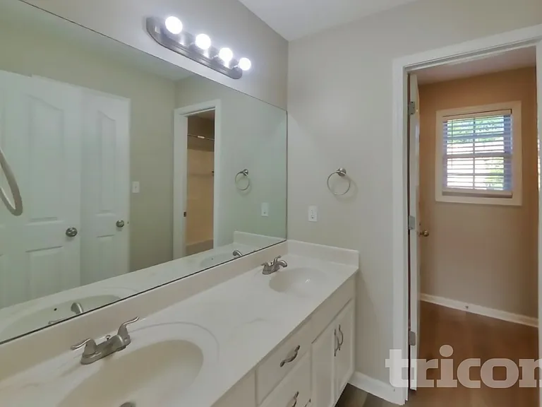 629 Wolfchase Dr — Photo 10