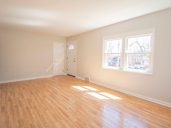 3rd image of 7111 Church St