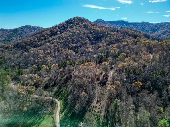 57.59 Winchester Creek Rd, Young Harris, GA 30582