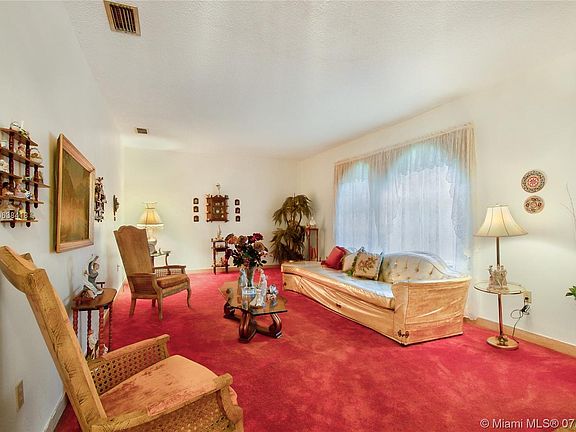 2nd image of 1400 Michigan Ave