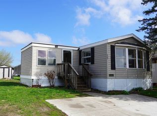 5327 Sandpiper Ln S, La Crosse, WI 54601