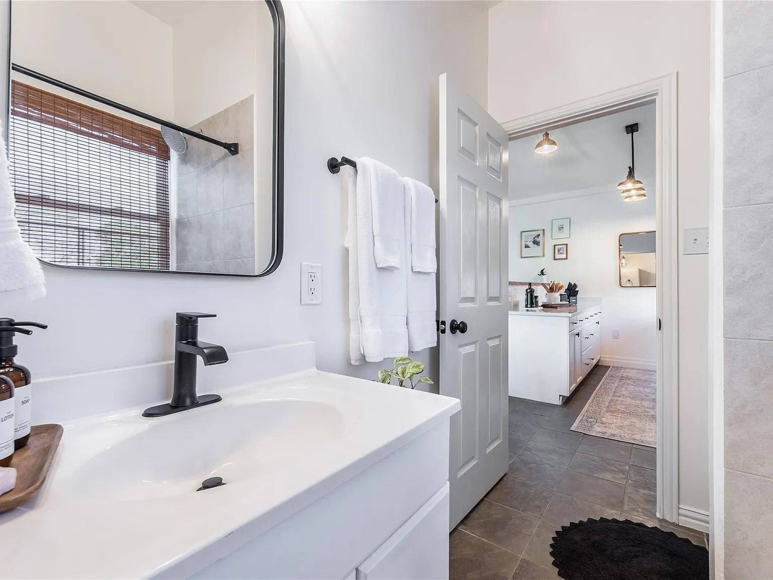 1 bed, 600 sqft, $1,700 — Photo 2