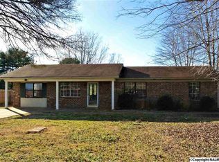 200 Macon Rd, Hazel Green, AL 35750