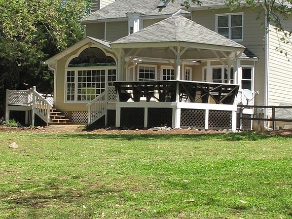 2nd image of 1105 Jennings Dr