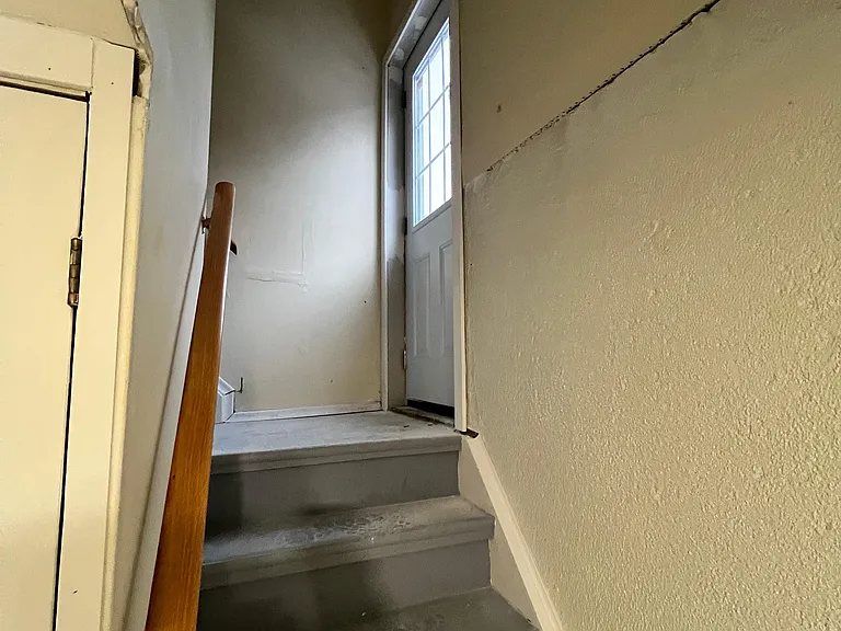 91 Kingslake Rd #BASEMENT — Photo 9