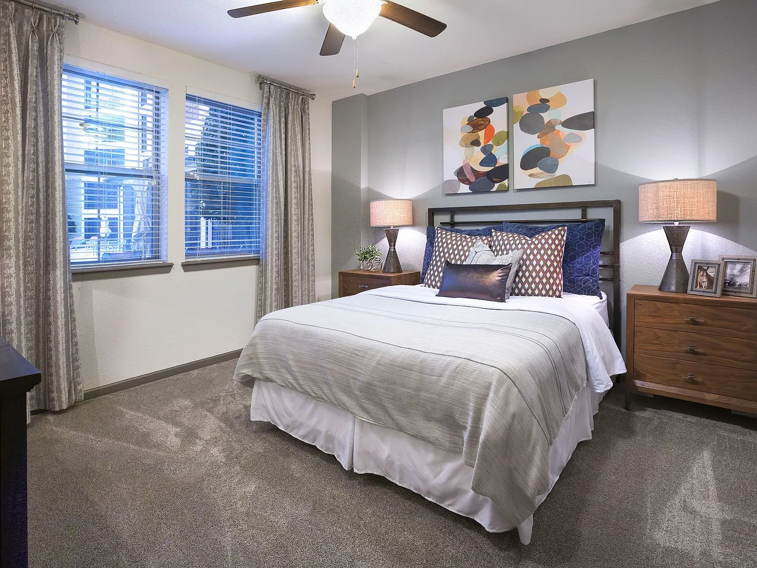 Drake MidTown — Photo 4