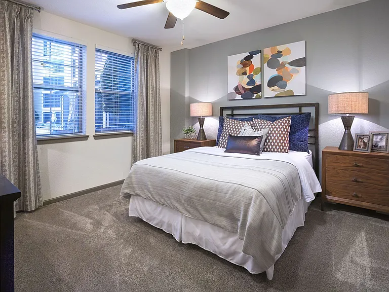 Drake MidTown — Photo 4