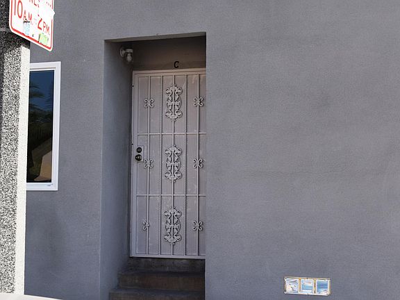 4th image of 2930 Tweedy Blvd APT A