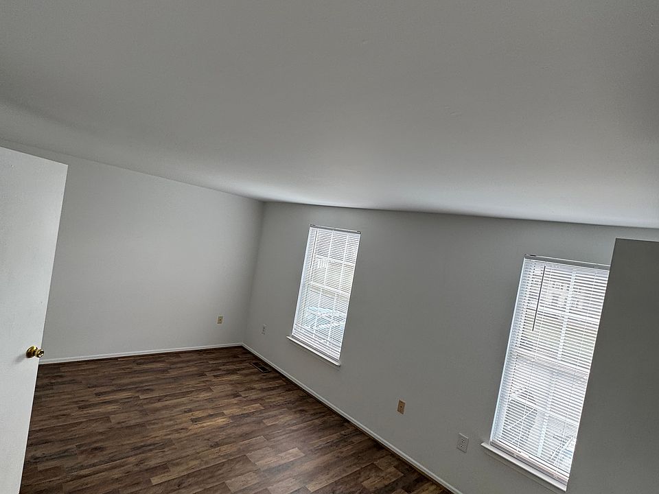1st image of 3707 Kempsford Field Pl