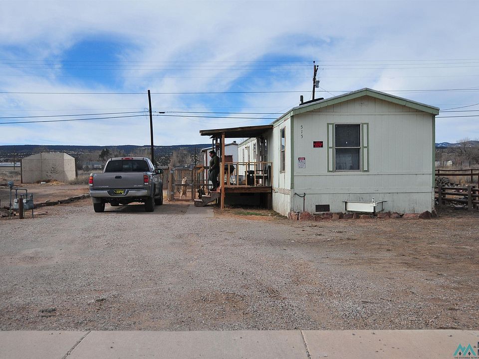 1st image of 515 Uranium Ave