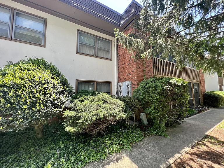 427 6th Ave W Holly Crest A2