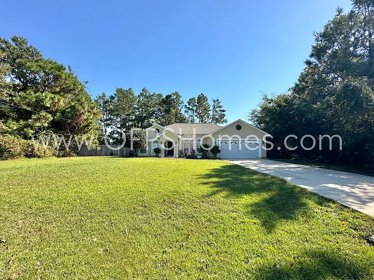 2426 Houston Cir — Photo 2