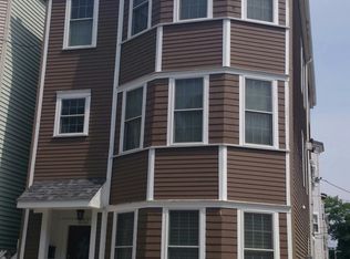 832 E 2nd St, South Boston, MA 02127