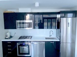 11 Charlotte St #605, Toronto, ON M5V 0M6