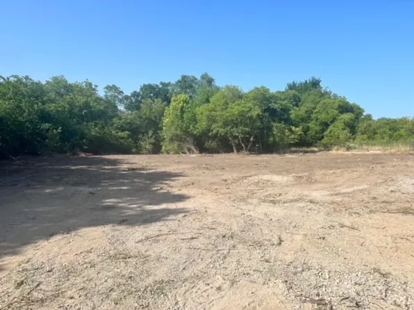 220 S Merrimac St, Weatherford, TX 76086