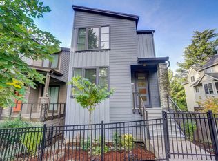 548 SW Chinook Ter, Portland, OR 97225