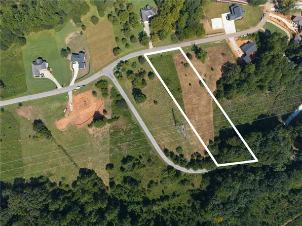 41 Hidden Falls Dr, West Union, SC 29696