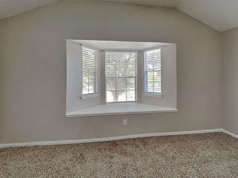 26877 Towerguard Dr — Photo 7