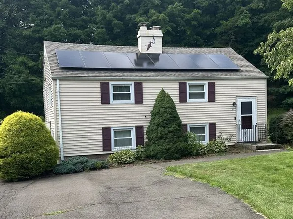 15 Earl Ave, Hamden, CT 06514