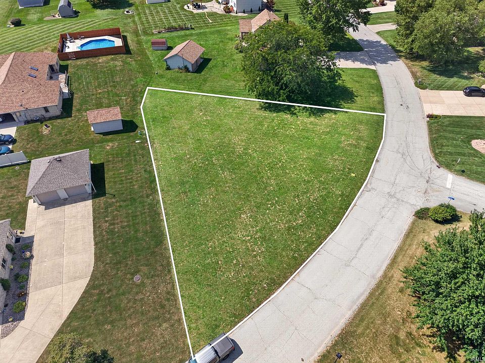 2nd image of 2123 Lynn Dr