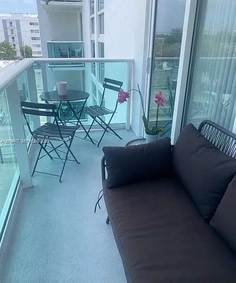 1035 West Ave #502 — Photo 10