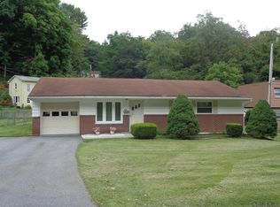 414 Southmont Blvd, Johnstown, PA 15905