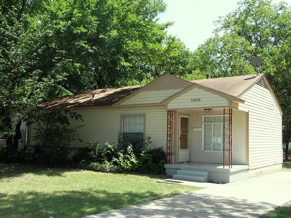 Great House in East Dallas