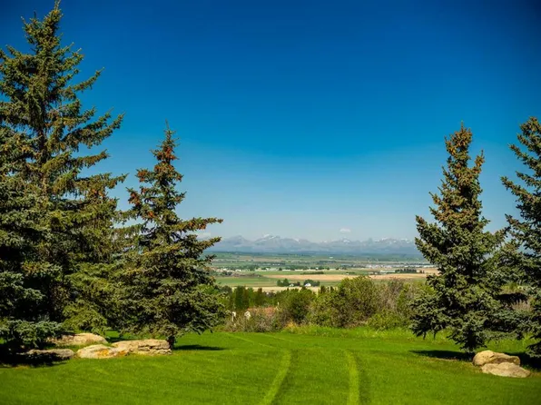 57 Uplands Rdg SW, Rocky View County, AB T3Z 3N5