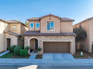 6121 E Peruna Way, Fresno, CA 93727
