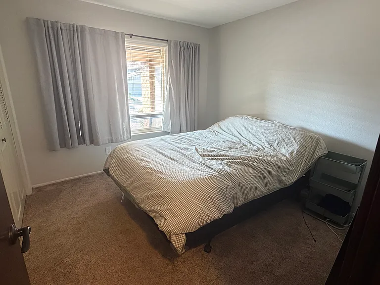 Breckenridge Dr E — Photo 11