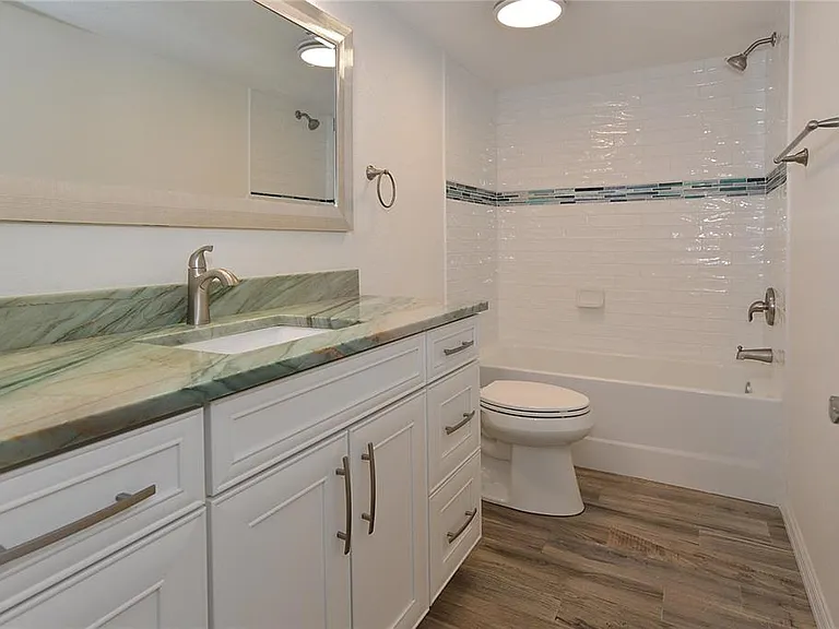 300 Woodette Dr #604 — Photo 24