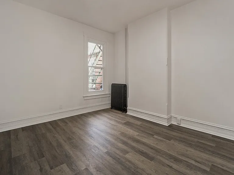 46 S 10th St #2 — Photo 8
