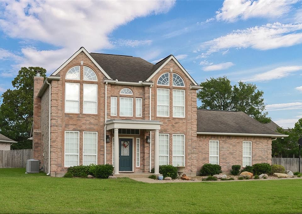 1st image of 5115 Bellerive Bend Dr
