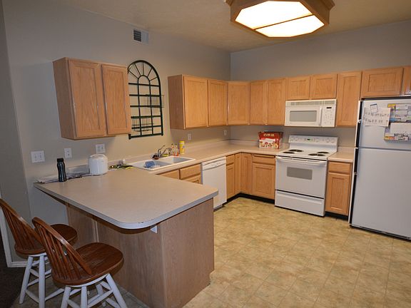 5th image of 476 N Seven Peaks Blvd Unit 111