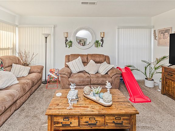 5th image of 355 E Main St